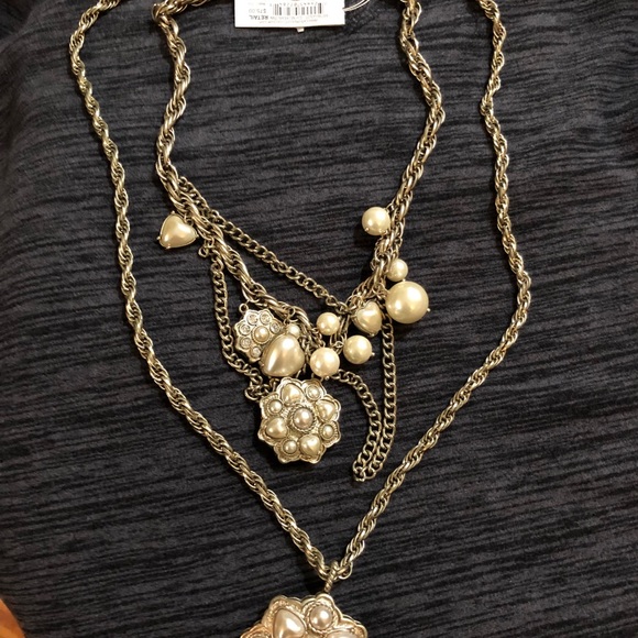 Jessica Simpson pearl necklace long short classy - Picture 3 of 5